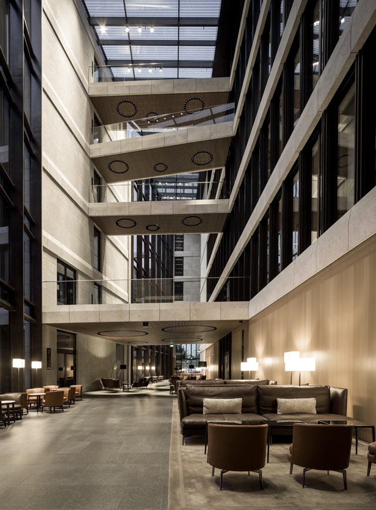 NOVE, edificio per uffici, Monaco, 2018, progetto Antonio Citterio Patricia Viel, ph. Rainer Taepper